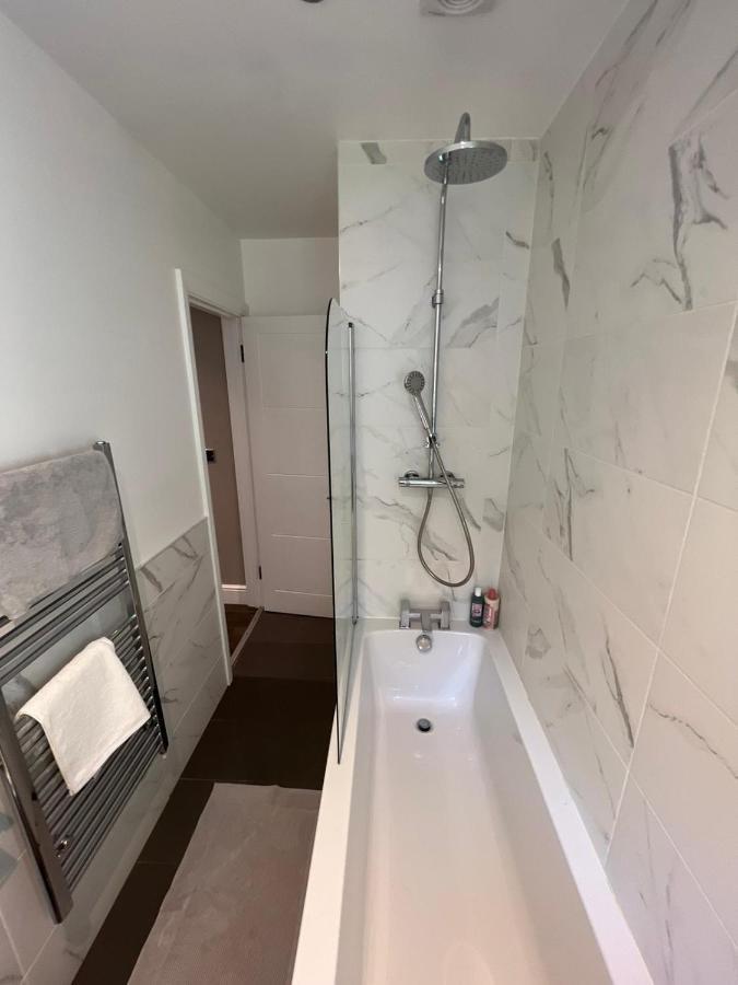 Peaceful & Stylish Brighton Studio Apartment Bagian luar foto