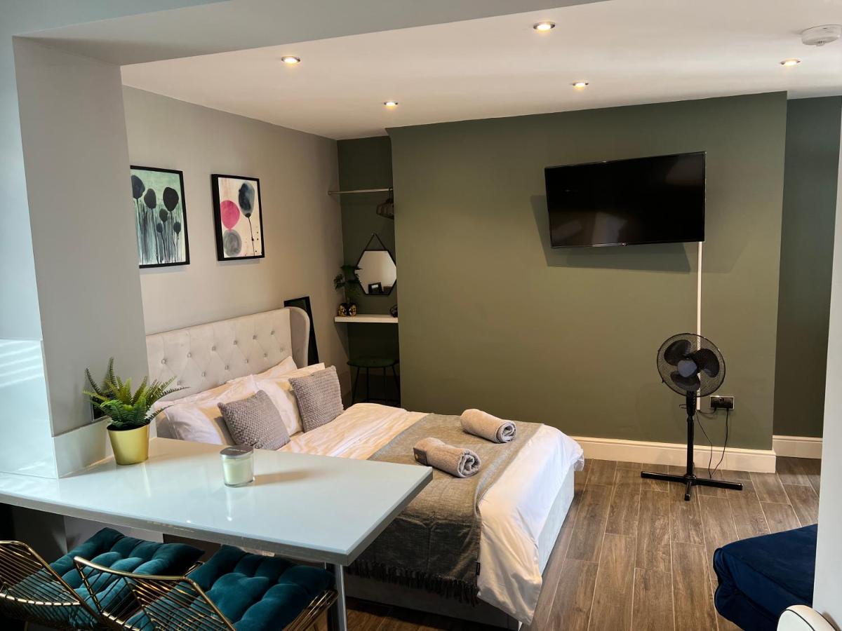 Peaceful & Stylish Brighton Studio Apartment Bagian luar foto